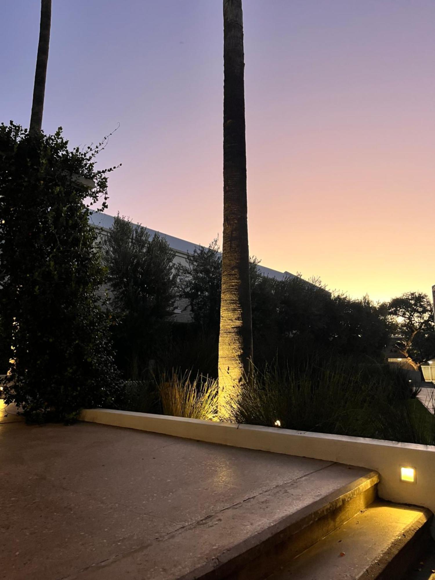 The Windhoek Luxury Suites מראה חיצוני תמונה
