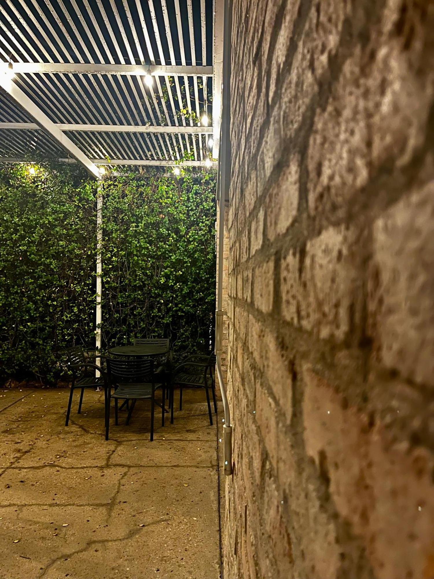 The Windhoek Luxury Suites מראה חיצוני תמונה