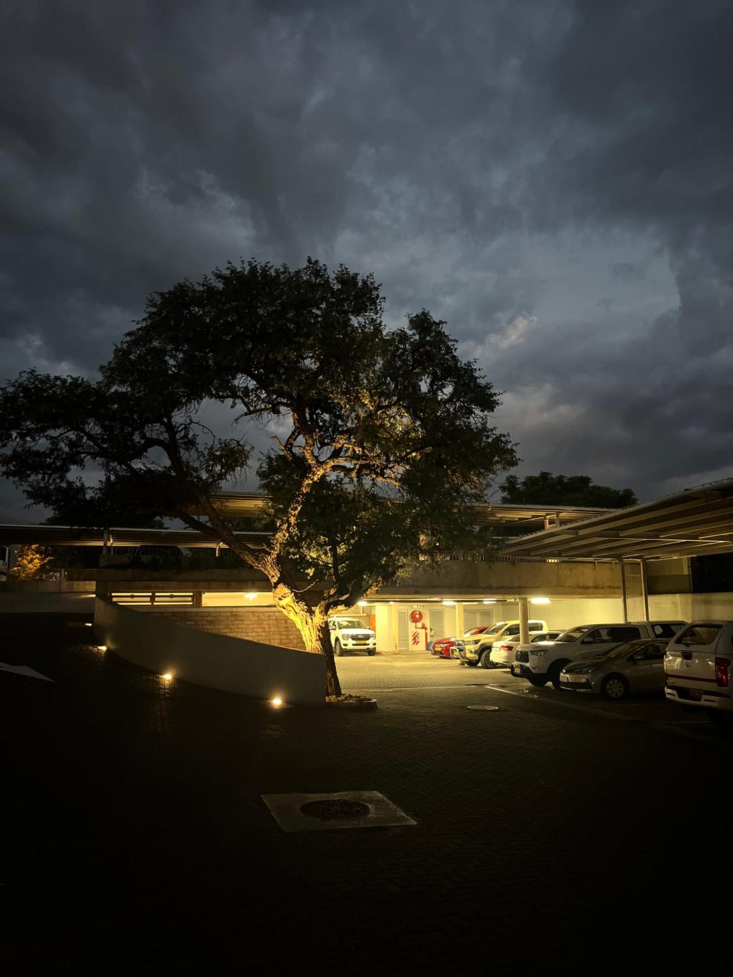 The Windhoek Luxury Suites מראה חיצוני תמונה